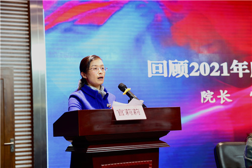 官莉莉.jpg 官莉莉.jpg